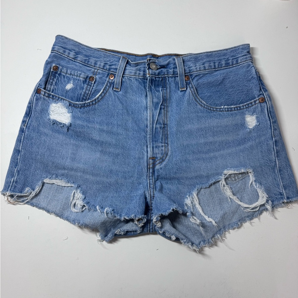 Levi’s 501 denim cutoff jean shorts size 30